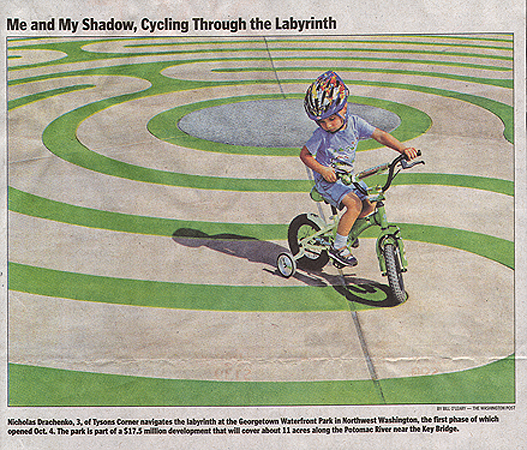 me-my-shadow-labryinth-scan by Bill O\'Leary/Washington Post me-my-shadow-labryinth-scan by Bill O\'Leary/Washington Post