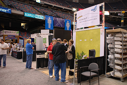 casart-booth-visitors. Photo by C. Ashley Spencer casart-booth-visitors. Photo by C. Ashley Spencer
