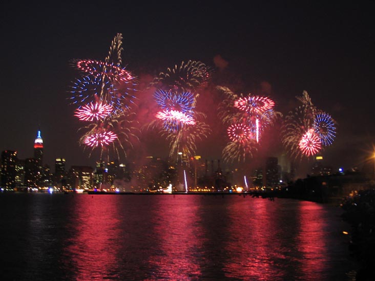 nyc fireworks via jinners.com blog