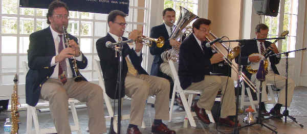 67nojazz -- New Orleans Garden Concert via Good Mountain Press 67nojazz -- New Orleans Garden Concert via on Art Is Everywhere