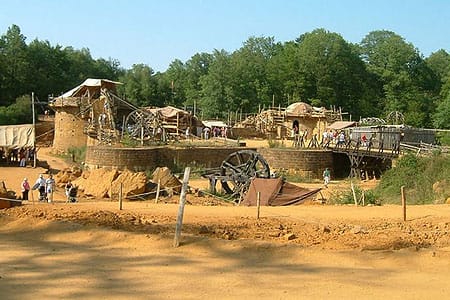 Guedelon. Courtesy Kurositas, seen on Art Is Everyhwere