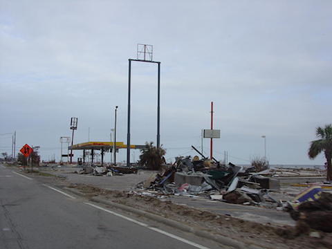 Veterans Blvd after Katrina on Art Is Everywhere