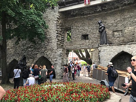 3_Tallinn_Monk guards_AIE