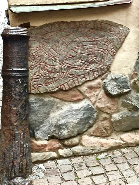 Viking street rune_AIE