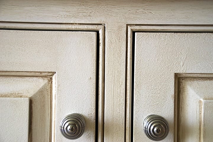 Cabinet Glazing Detail - painted by Ashley Spencer